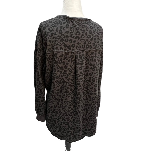 Z Supply Black/Grey Leopard Print French Terry V-Neck Sweatshirt Size XS - Picture 11 of 13